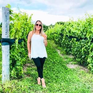 Meet your Posher, Hillary